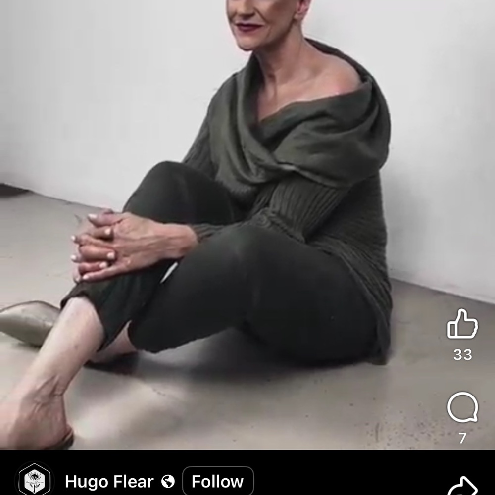 Ultra unique Hugo Flear 5 way cardigan